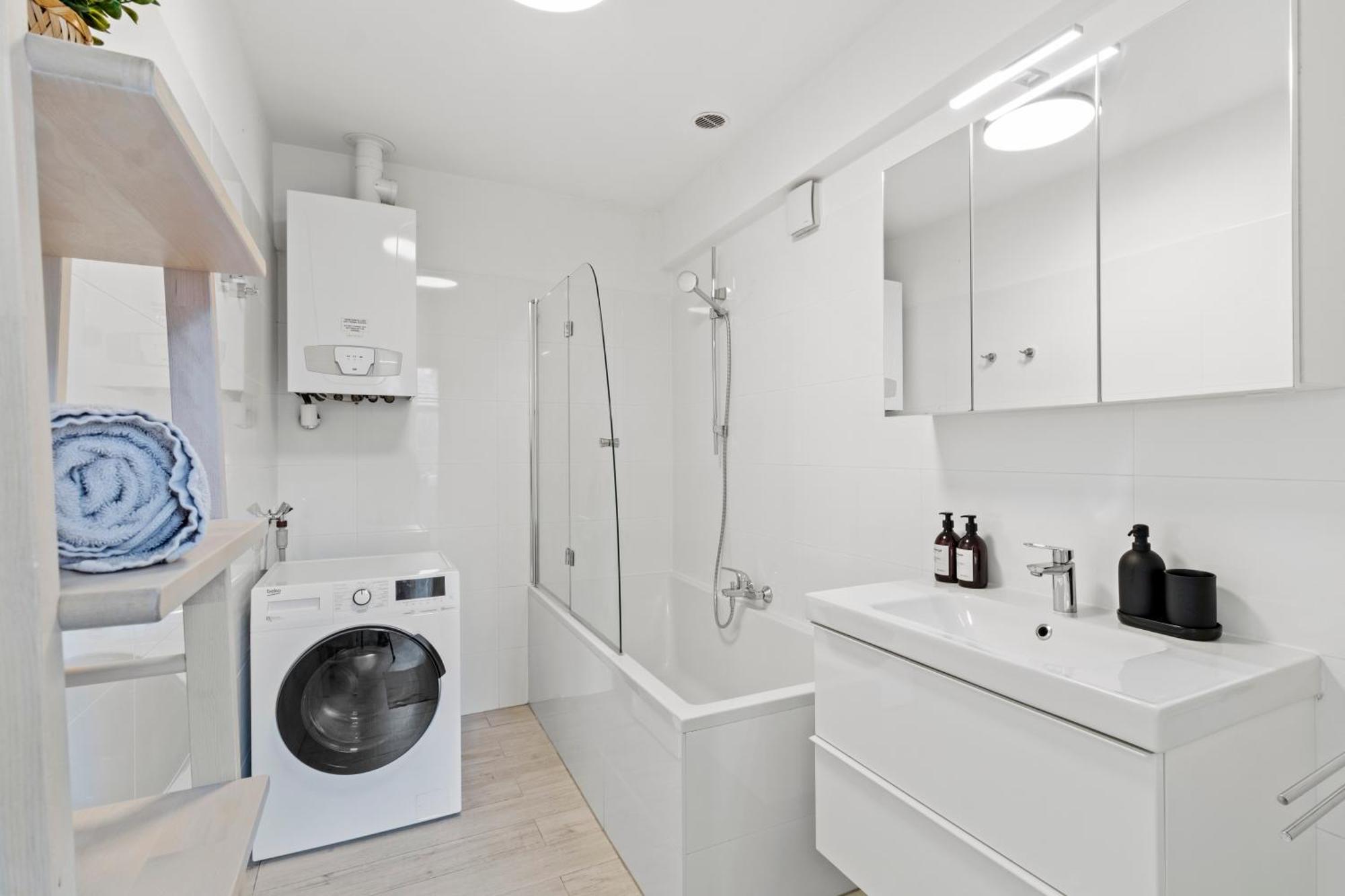Terrace - 75 M² - Near Wiener Stadthalle Екстер'єр фото